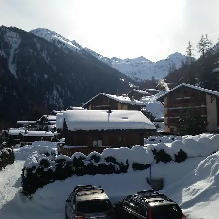 Du Bourg * La Tzoumaz